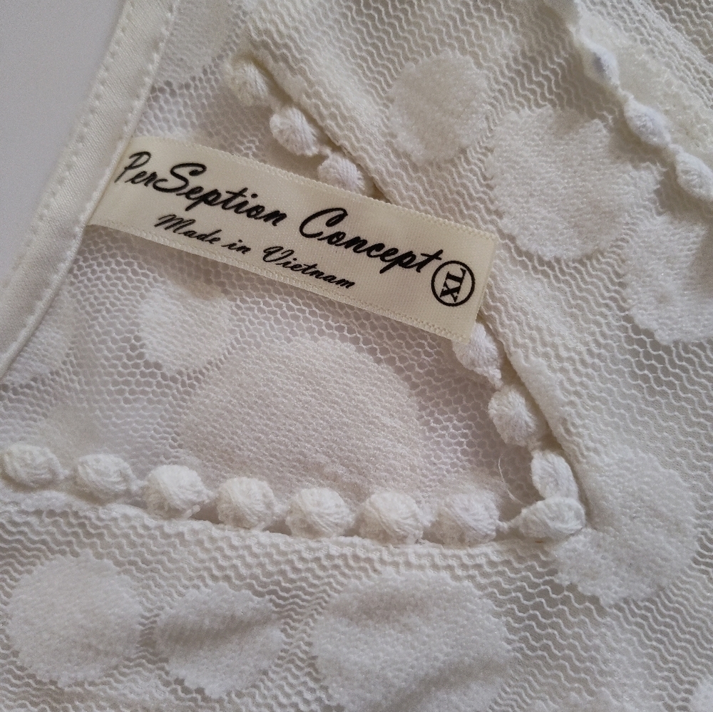 Cream Polka Dot Sheer Blouse Size XL - Picture 3 of 3